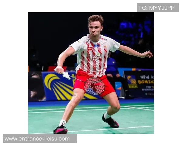 哈维西蒙斯:新星崛起,足球场上的未来之光与无限可能 哈维西蒙斯:新星崛起,足球场上的未来之光与无限可能